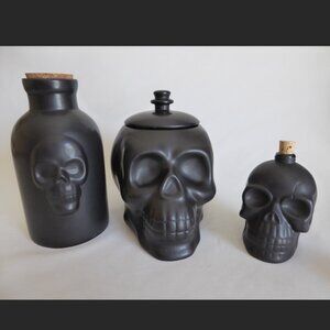 NEW GOTHIC HALLOWEEN BLACK SKULL CERAMIC LIDDED COOKIE JAR & CANISTERS SET